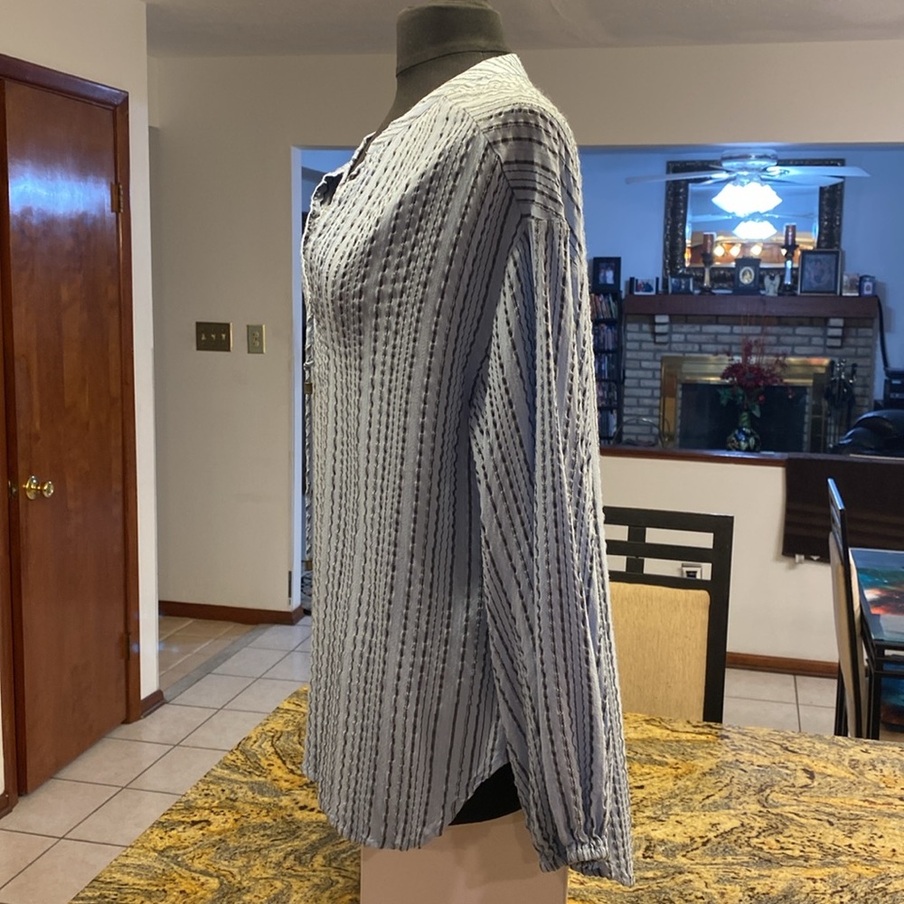 Free people NWOT long sleeve top, see measurements in photos below. - Picture 2 of 6